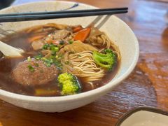 狮子头汤面-囿面传统制面馆(中央路店)