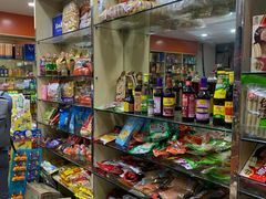 零售区-阿三休闲食品(宝塔路店)