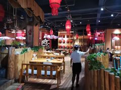 大堂-老滇山寨•云南特色菜•地方菜•民族风情歌舞表演(金碧店)