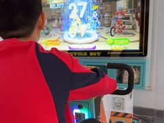 -青青世界