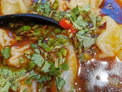 -八二小区抄手(龙湖上城天街店)