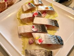 -茅草房·河畔园林火锅