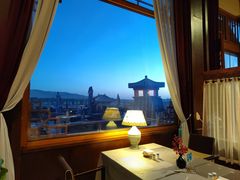 -敦煌山庄摘星阁