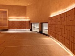 -涨巢·潮玩水疗局