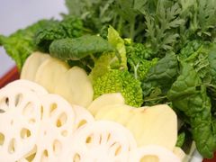 -菌之家·专业纯野生菌火锅·特色炒菌