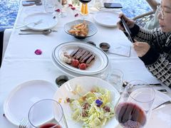 -MONICH牛排融合餐厅(和义大道购物中心店)