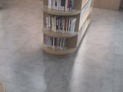 -曹家渡街道图书馆