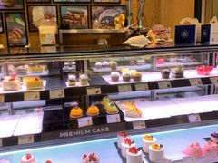 面包甜点陈列柜-巴黎贝甜(大宁国际商业广场店)
