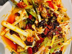 -肖四女乐山跷脚牛肉(世博源店)