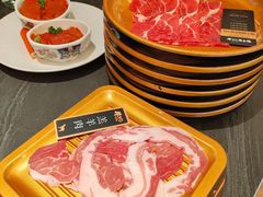 -牛YO寿喜烧·铁板烧和牛火锅自助(市府恒隆店)