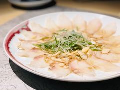 薄切鲜鱼片-穹六人间 people 6(岳阳路店)