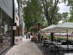 -VERIE BAKEHOUSE