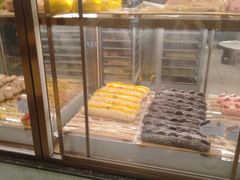 面包甜点陈列柜-奈雪的茶(亨特国际广场店)