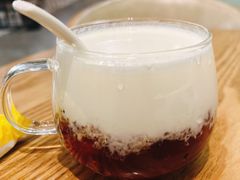 桃胶牛奶-乍甸乳业鲜奶吧(红河水乡店)