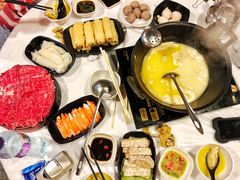 -鲜入围煮花胶鸡海鲜火锅