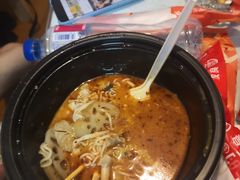 -小蛮椒麻辣烫·麻辣拌(青浦宝龙店)