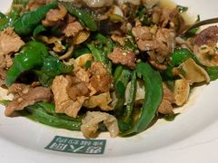 -费大厨辣椒炒肉(高铁吾悦广场店)