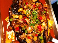-鸣记脆皮烤鱼·海鲜烤鱼(三八广场店)
