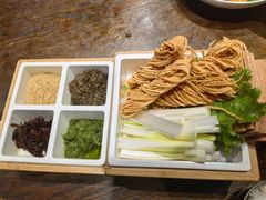 -魁盛居百年鲁菜馆(县西巷店)