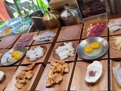 -银米·云南传统过桥米线(双廊黑金冠店)