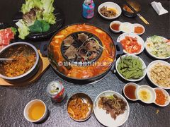 韩式部队锅-温度烤肉专门店