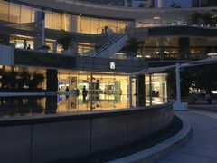 -港丽餐厅(高德置地店)