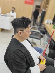 点击看大图 -川和潮人漂色·烫染·接发