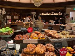 黄芝士马卡龙坚果面包-B&C黄油与面包·THE GARDEN BAKERY概念店(世纪汇店)