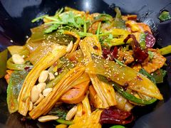 -醉人椒麻辣香锅(王府井喜悦店)