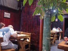 -万记麻辣烫国展总店