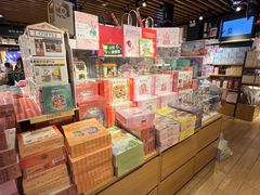 -九木杂物社(新奥购物中心店)