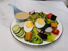 -丽莎沙拉轻食餐厅(国贸店)