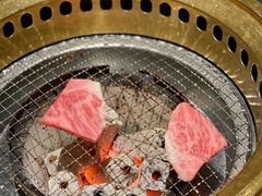 -山川小町·极番烧肉(新地假日广场店)
