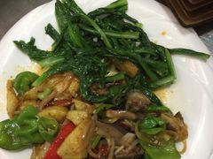-萨宁音登锡伯风味餐厅(一楼店)