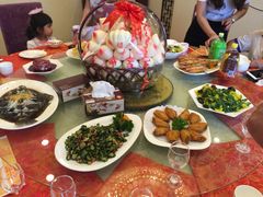 -园中园美食城