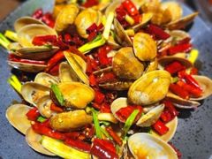 -曼听小寨海鲜烧烤·大连辣炒大王(盖州街店)