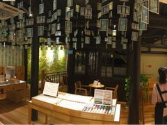 -猫的天空之城概念书店(杭州南宋御街店)