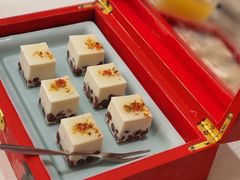 -品海楼·大连海胆锅贴馆(东港店)