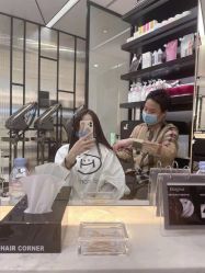 -HAIR CORNER
