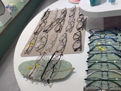 -GOOMI久米眼镜·蔡司·依视路·明月官方授权店(龙德紫金店)
