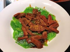 韭菜炒海肠-宴小馆·小海鲜青岛菜(五四广场店)