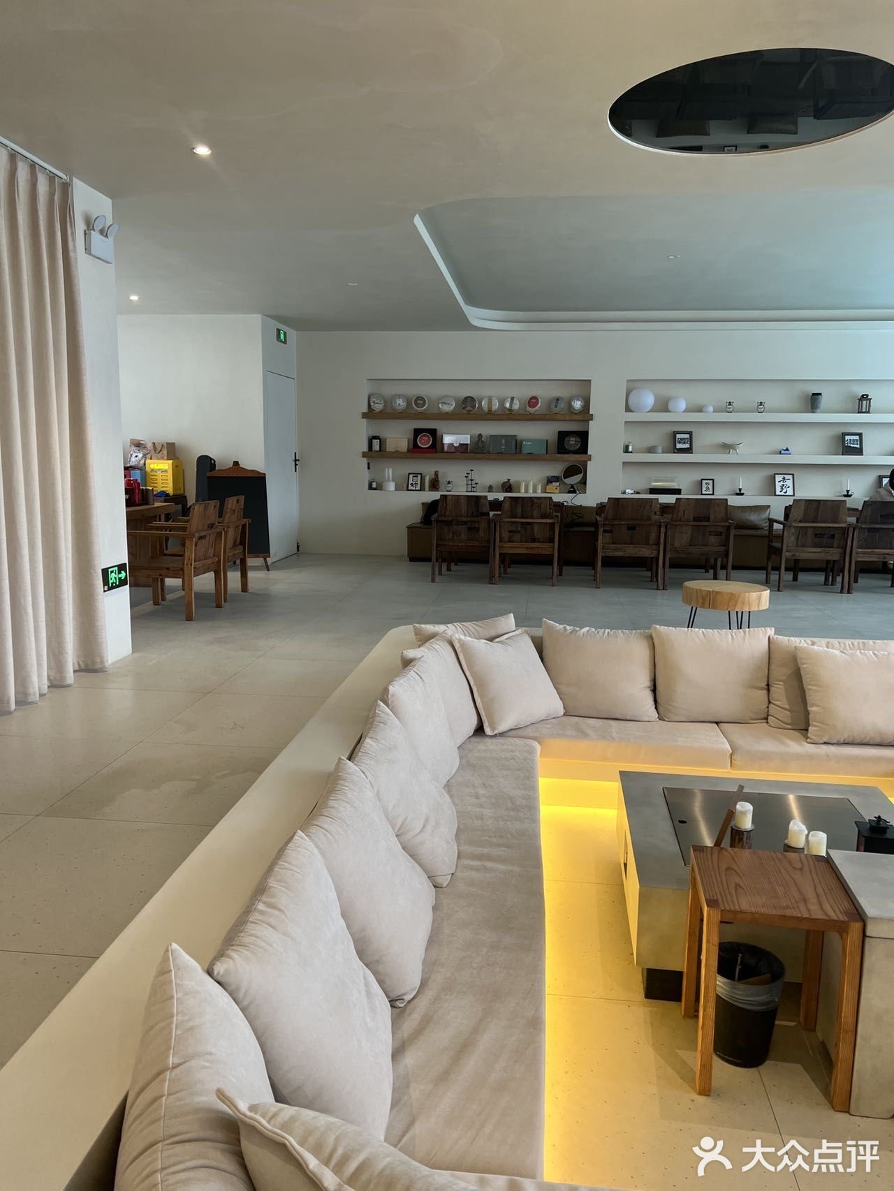 丽江第一站📍山海villa咖啡厅
