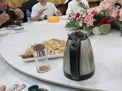 -三江源美食城