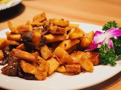 馕炒肉-品回味清真西北楼(宁波首店)