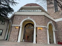 -梦翔龙湖滟澜山游泳俱乐部