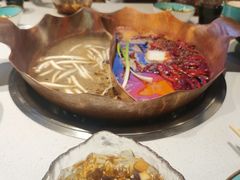 -墨居上隐·院子里火锅(峨眉店)