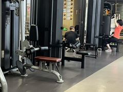 -超鹿运动(五四路恒力城店)