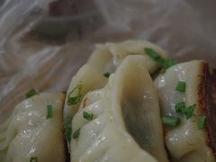 -无名氏宵夜小摊(祝家三姐妹馄饨店)
