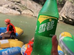 -雅鲁激流探险漂流