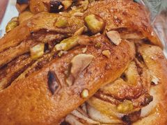 开心果肉桂卷-PANG PAIN 胖面包(七彩俊园店)